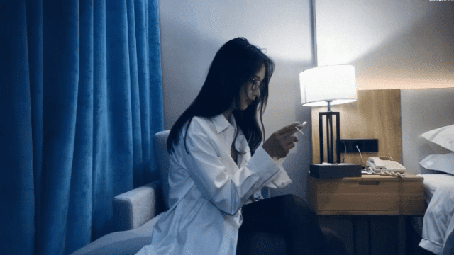 Người đẹp mặc váy ôm mông có cái móc gợi cảm gợi cảm - VLXX.AS