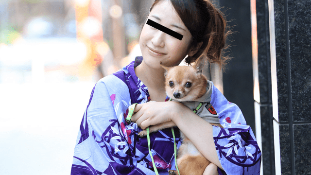 082423_01 - Người đẹp mặc yukata dắt chó đi dạo - VLXX.AS