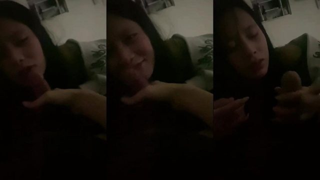 Mới quen được vài ngày em đã đòi bú cu anh còn lấy điện thoại em quay phim - VLXX.AS